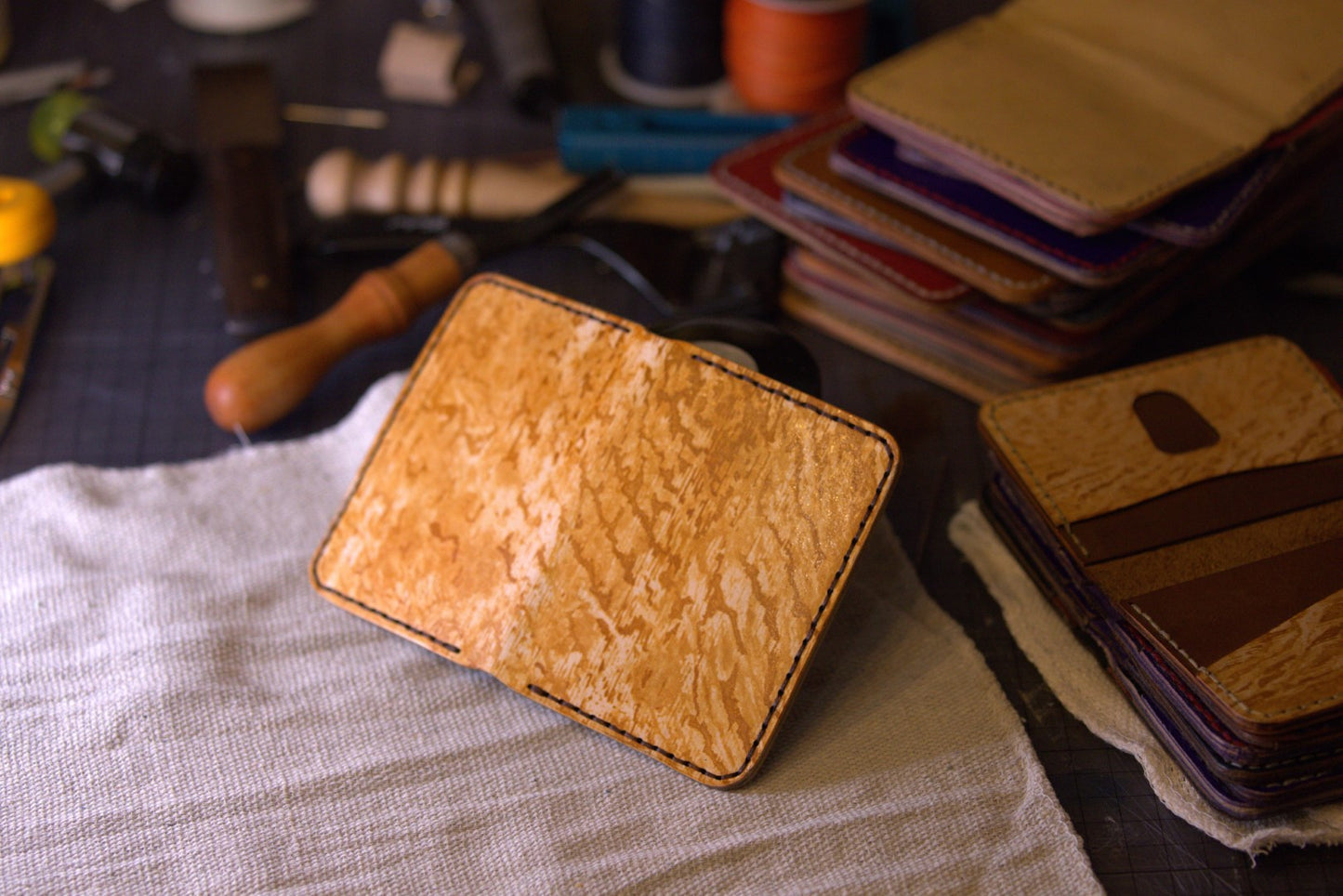 Organic Patterns - Handmade Leather Bifold Wallet