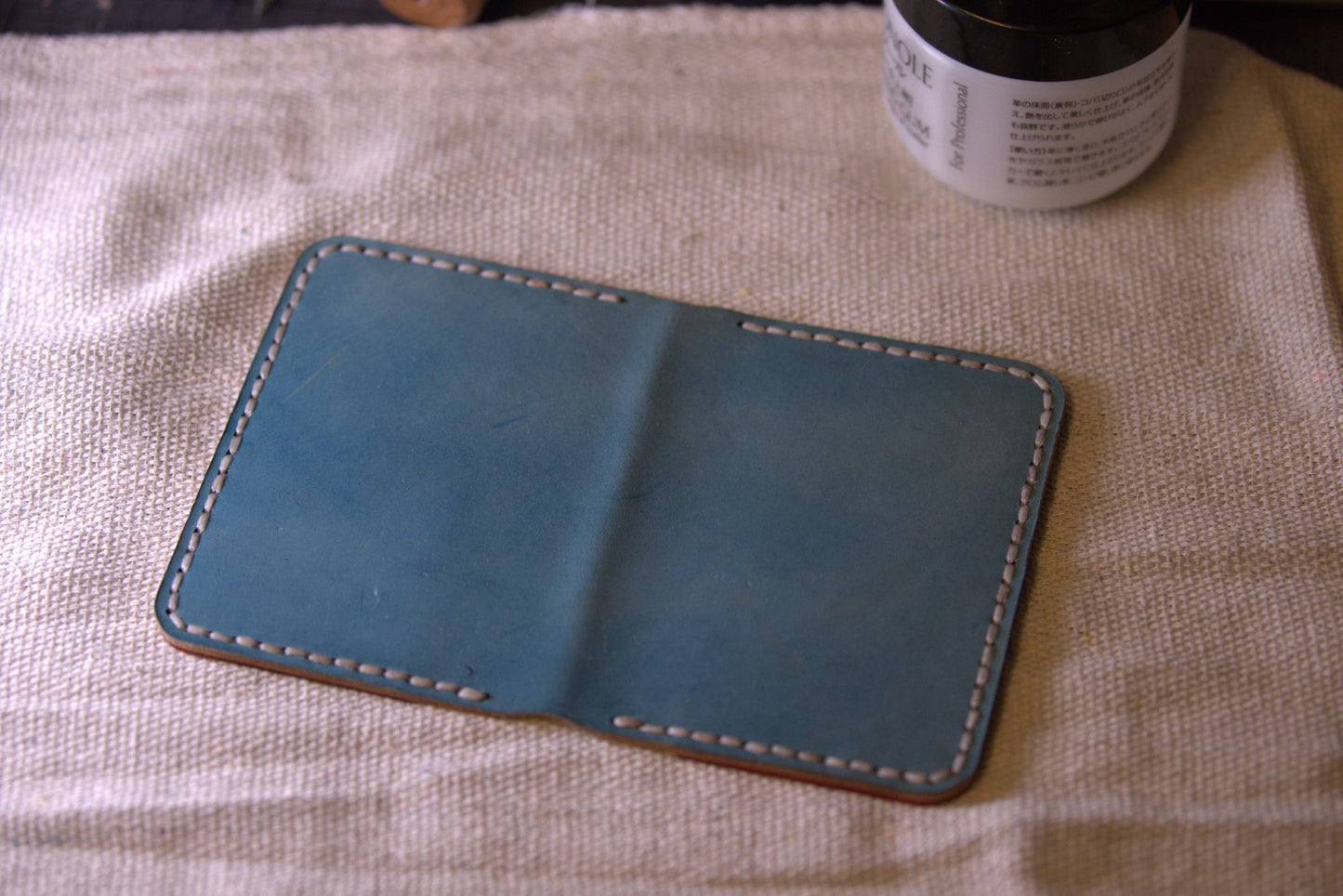 Elementary Simple  - Handmade Leather Bifold Wallet