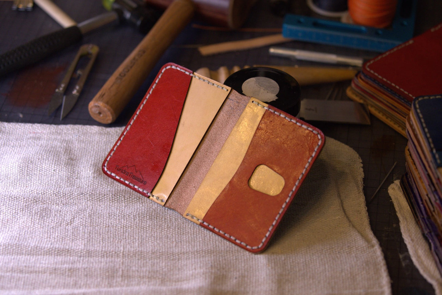 Elementary Simple  - Handmade Leather Bifold Wallet